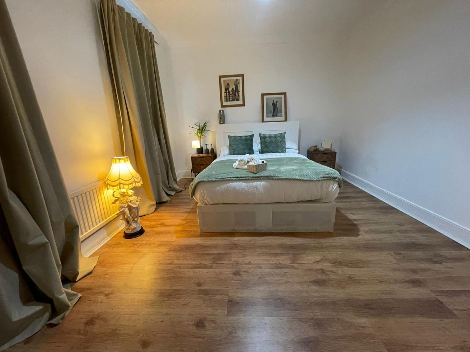 Park View Homestay Barking  Bagian luar foto